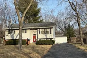 15 Simpson St, Geneva, IL 60134 - Photo 1