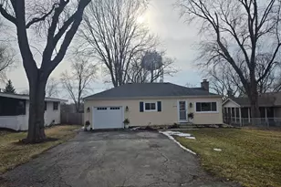 4219 Ponca St, McHenry, IL 60050 - Photo 1