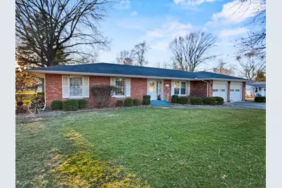 447 S Ralph Street, Watseka, IL 60970 - Photo 1