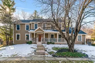 331 E Winchester Rd, Libertyville, IL 60048 - Photo 1