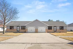 1605-1607 Schubert Dr, Morris, IL 60450 - Photo 1