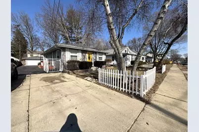 694 Parkway Avenue, Elgin, IL 60120 - Photo 1
