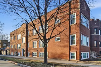 1942 Elmwood Avenue #2R, Berwyn, IL 60402 - Photo 1