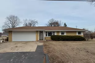 1988 S Bend Rd, Rockford, IL 61109 - Photo 1