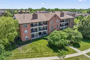 671 Hapsfield Ln, Buffalo Grove, IL 60089 - Photo 1