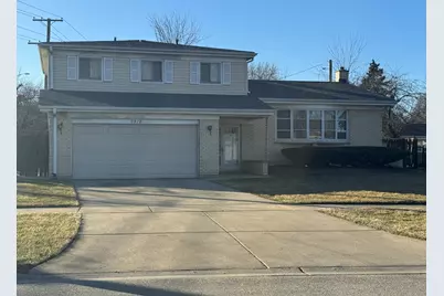 2518 S Cedar Glen Drive, Arlington Heights, IL 60005 - Photo 1