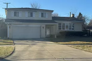 2518 S Cedar Glen Dr, Arlington Heights, IL 60005 - Photo 1