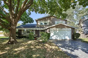 1421 Hemlock Knoll Terrace, Northbrook, IL 60062 - Photo 1