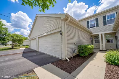 634 W Jonathan Drive #2, Round Lake, IL 60073 - Photo 1
