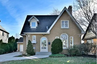 179 S Lawndale Avenue, Elmhurst, IL 60126 - Photo 1