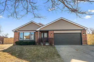 17212 Cottage Ct, Tinley Park, IL 60487 - Photo 1