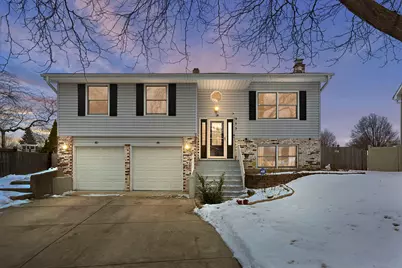 933 Columbia Court, Carol Stream, IL 60188 - Photo 1
