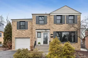 328 Lorraine St, Glen Ellyn, IL 60137 - Photo 1