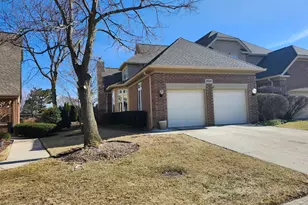 2537 Windrush Ln, Northbrook, IL 60062 - Photo 1