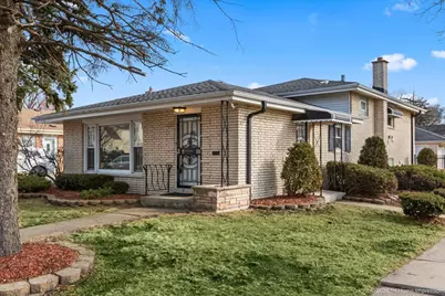 8855 S Richmond Avenue, Evergreen Park, IL 60805 - Photo 1
