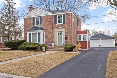 325 E Harding Avenue, La Grange Park, IL 60526 - Photo 1