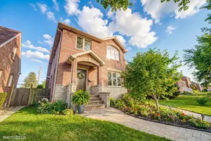 5233 N Osceola Ave, Chicago, IL 60656 - Photo 1