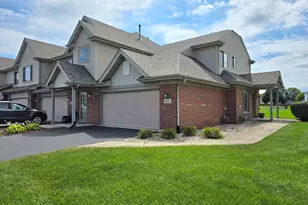 8237 Auburn Ln, Frankfort, IL 60423 - Photo 1