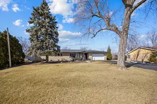 13210 S 85th Ave, Palos Park, IL 60464 - Photo 1