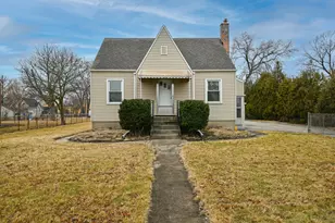 2316 N Hawthorne Ave, Melrose Park, IL 60164 - Photo 1