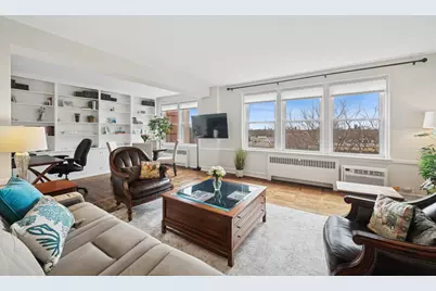 1585 Ridge Avenue #611, Evanston, IL 60201 - Photo 1