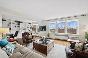 1585 Ridge Ave, Evanston, IL 60201 - Photo 1
