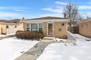 8653 N Ozanam Ave, Niles, IL 60714 - Photo 1