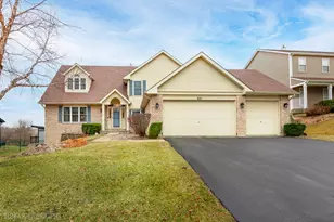 621 Kirkland Dr, Algonquin, IL 60102 - Photo 1