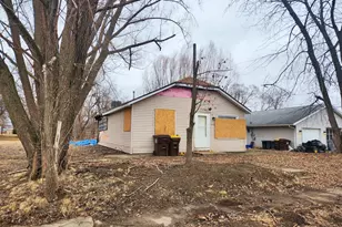 3529 Blackstone Ave, Rockford, IL 61101 - Photo 1