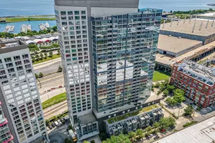 1901 S Calumet Ave, Chicago, IL 60616 - Photo 1