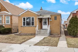 5431 S Natoma Ave, Chicago, IL 60638 - Photo 1