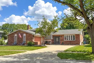 981 N Mill Rd, Addison, IL 60101 - Photo 1
