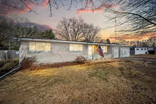 46W524 Locust St, Elburn, IL 60119 - Photo 1