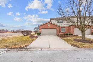 9213 Kylemore Ct, Tinley Park, IL 60487 - Photo 1