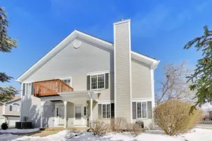 1207 Sandhurst Ln, South Elgin, IL 60177 - Photo 1