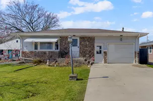 319 Morris St, Joliet, IL 60436 - Photo 1