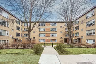 6134 N Damen Ave, Chicago, IL 60659 - Photo 1