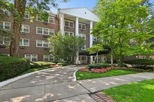 1025 Randolph St, Oak Park, IL 60302 - Photo 1