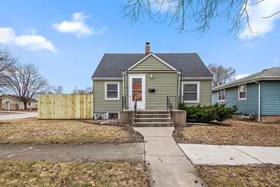 212 S Blaine Avenue, Bradley, IL 60915 - Photo 1
