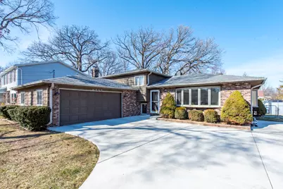 4232 Kenwood Avenue, Gurnee, IL 60031 - Photo 1