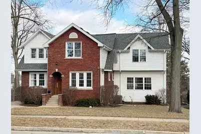 418 E Hillside Avenue, Barrington, IL 60010 - Photo 1