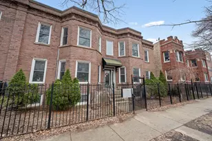 2444 N Linden Pl, Chicago, IL 60647 - Photo 1