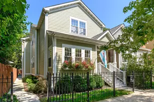 2852 W Fletcher St, Chicago, IL 60618 - Photo 1