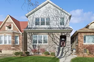 5622 W Pensacola Ave, Chicago, IL 60634 - Photo 1