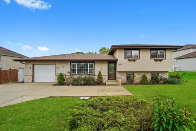 1227 S Roselle Road, Schaumburg, IL 60193 - Photo 1
