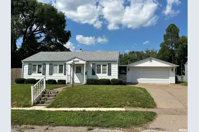 3807 10th Avenue Place, Moline, IL 61265 - Photo 1