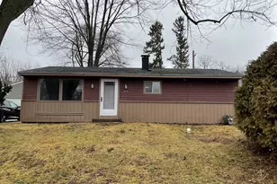 518 Tyler Dr, Carpentersville, IL 60110 - Photo 1