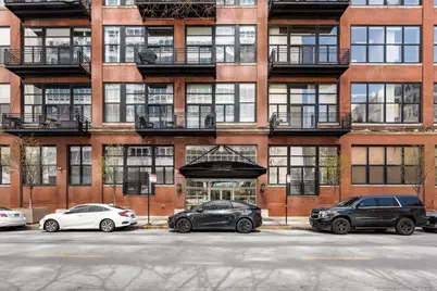 525 W Superior Street #623, Chicago, IL 60654 - Photo 1