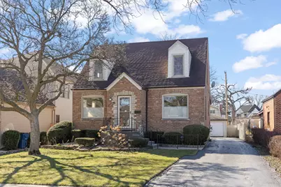 370 N Oak Street, Elmhurst, IL 60126 - Photo 1