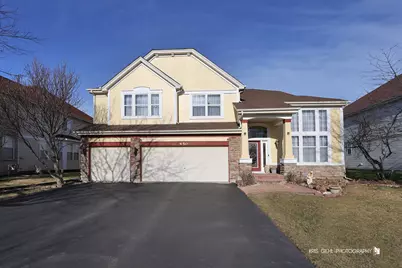 450 W Daybreak Lane, Round Lake, IL 60073 - Photo 1